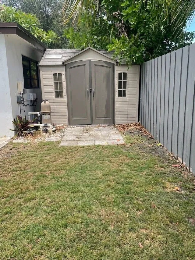 Residence photo 22