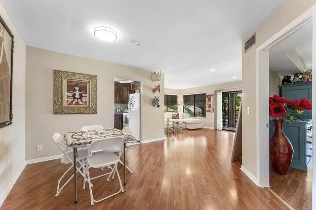 Unit 206 photo 6