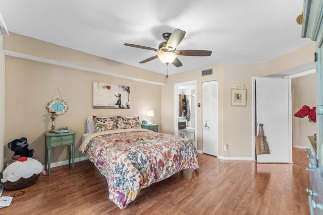 Unit 206 photo 14