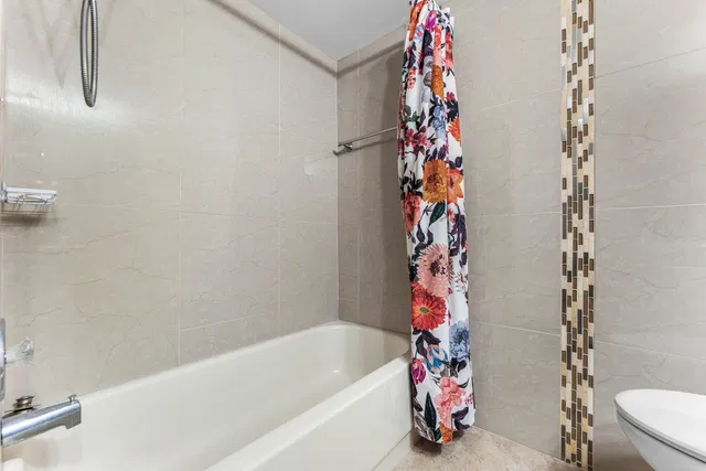 Unit 206 photo 20