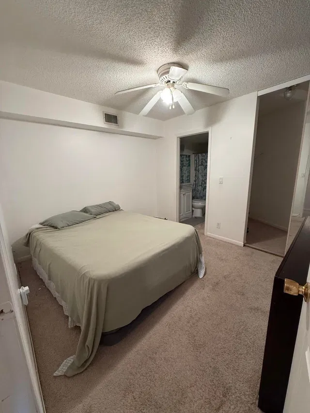 Residence photo 25