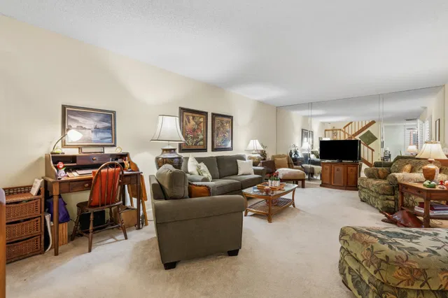 Residence photo 7