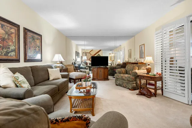 Residence photo 8