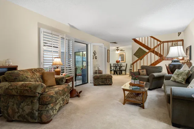 Residence photo 9