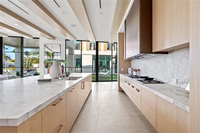 Palm Trail Delray Beach Residence photo 11