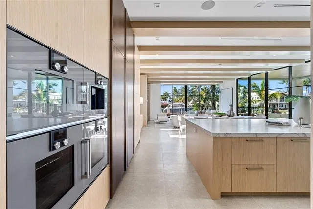 Palm Trail Delray Beach Residence photo 12