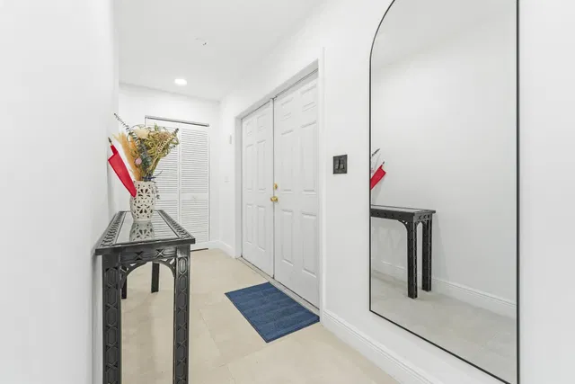  Residence photo 4