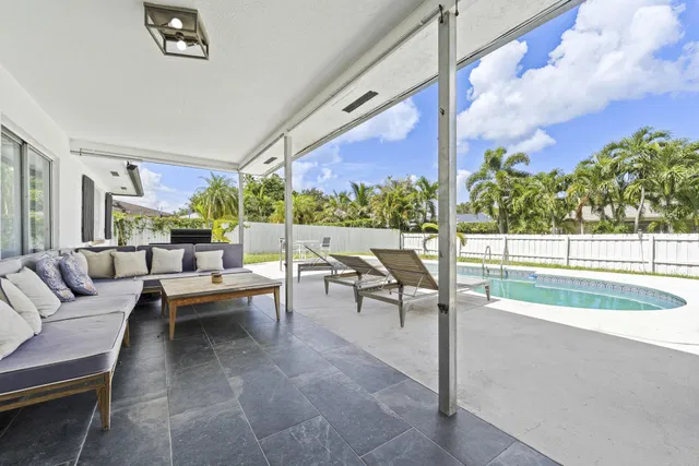  Residence photo 22