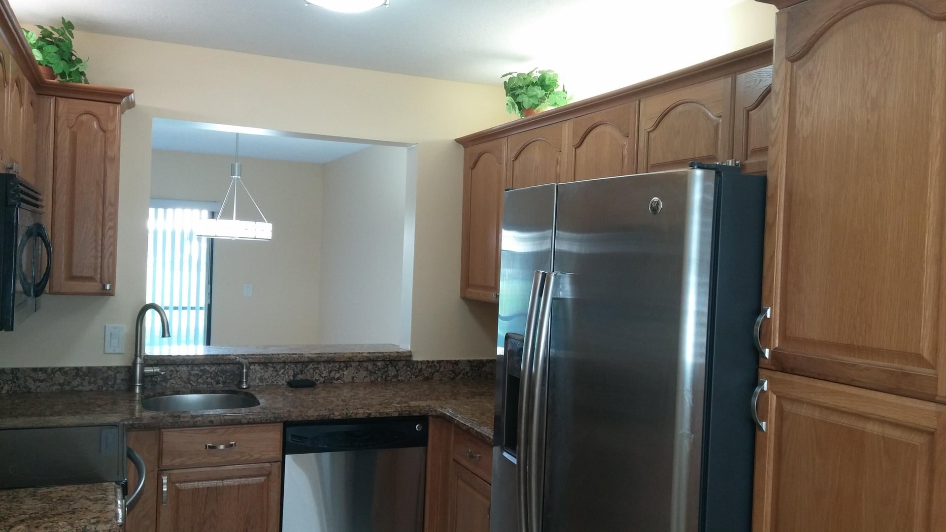 Unit 304 photo 4