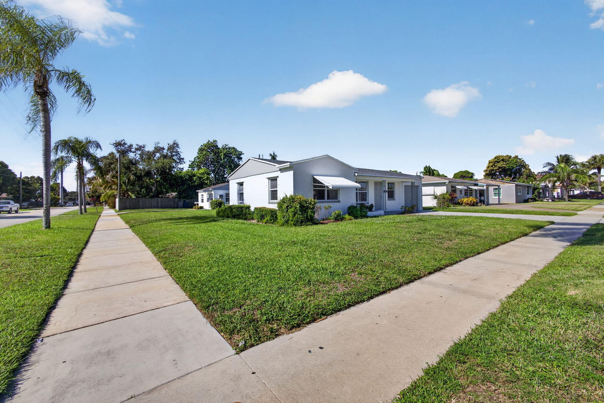 Residence photo 4
