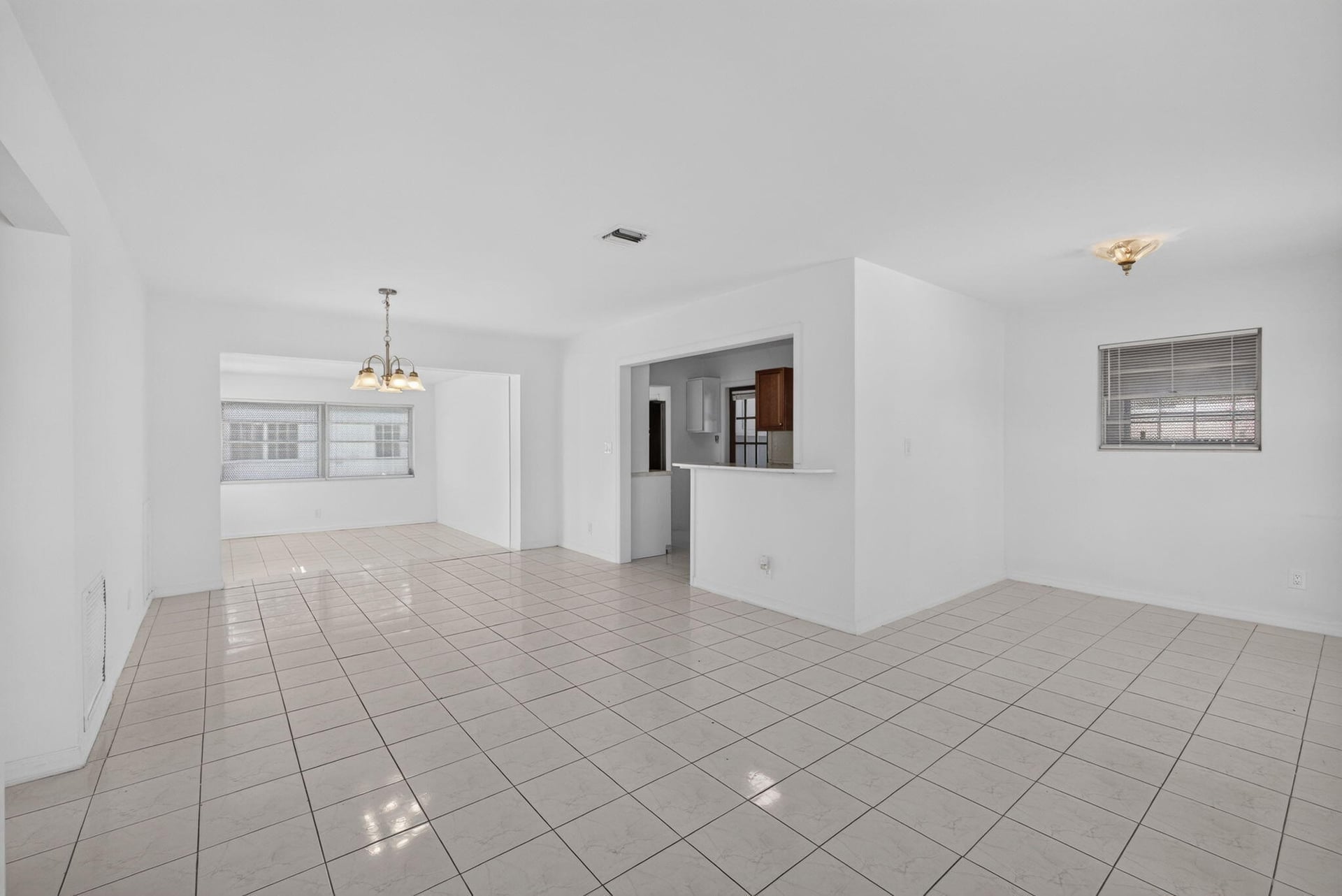  Residence photo 8