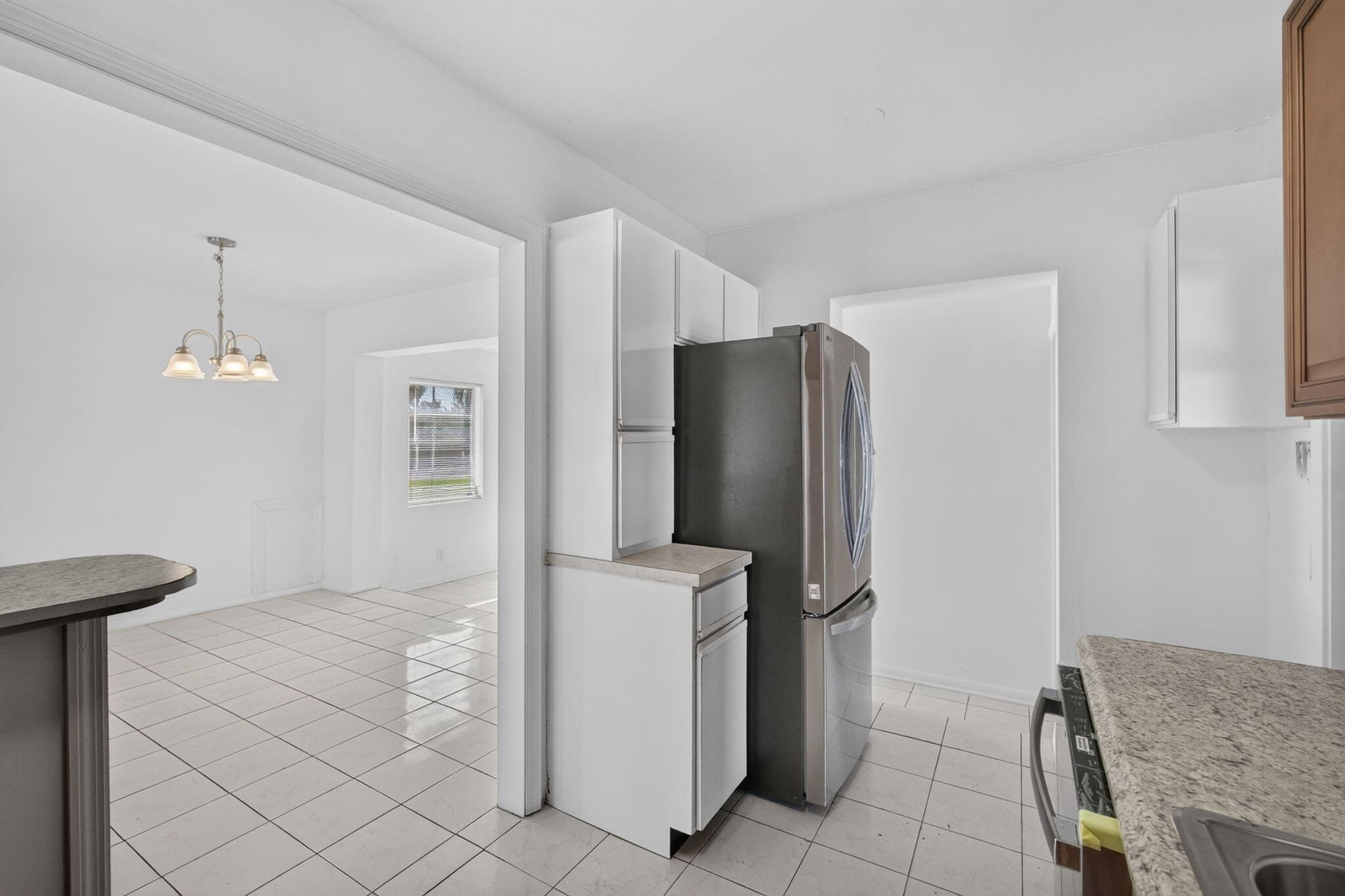  Residence photo 15
