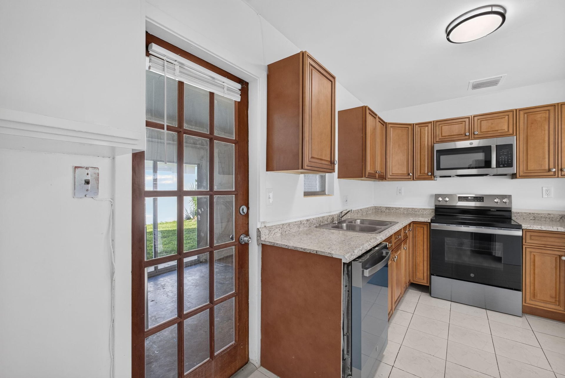  Residence photo 18