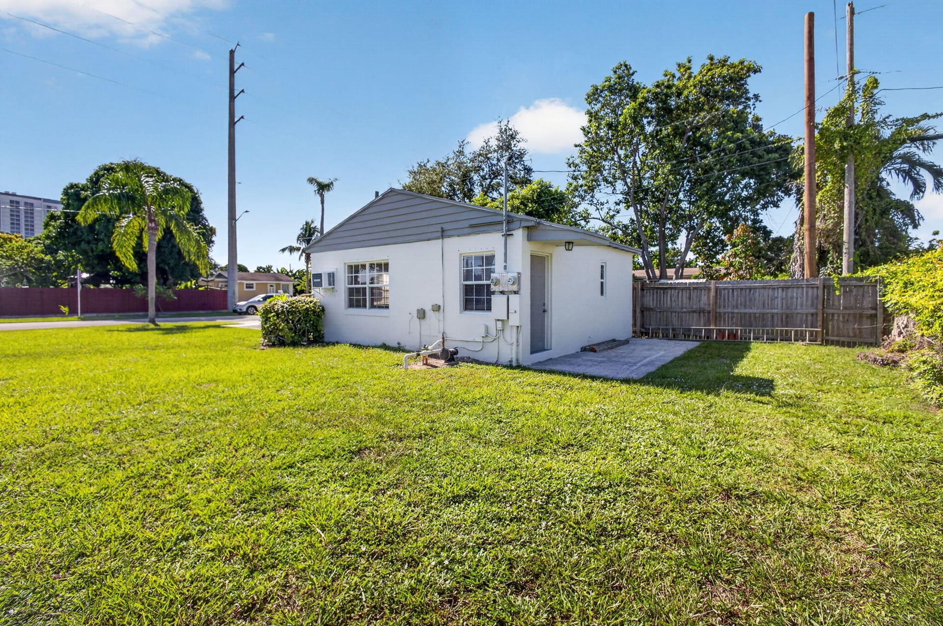  Residence photo 57