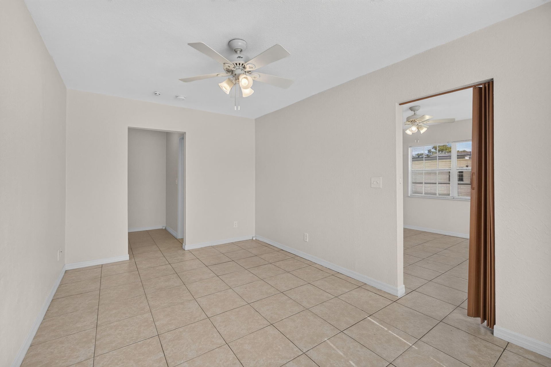  Residence photo 65