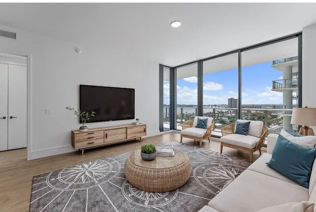 Nautilus 220 Unit 1219 photo 10