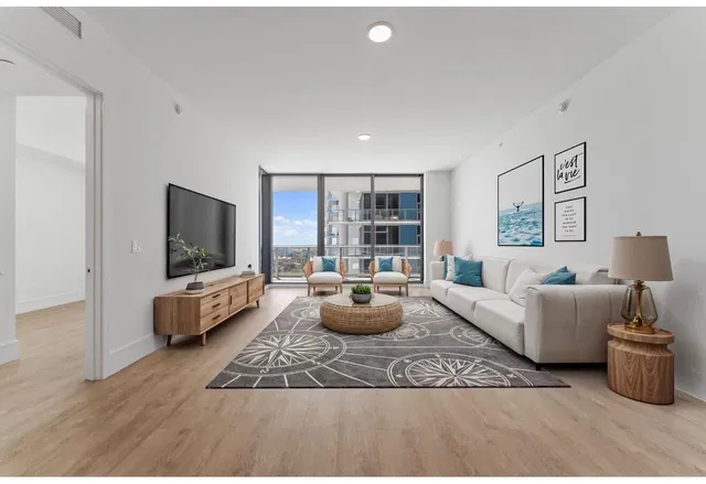 Nautilus 220 Unit 1219 photo 12