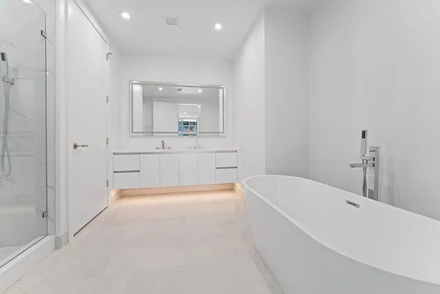 Nautilus 220 Unit 1219 photo 21