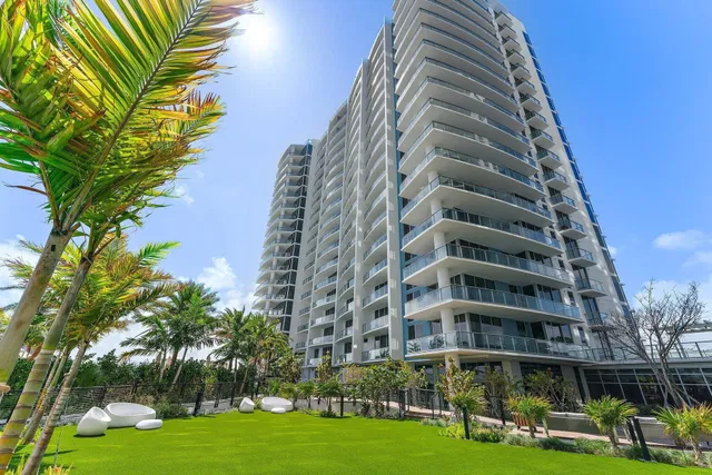 Nautilus 220 Unit 1219 photo 37