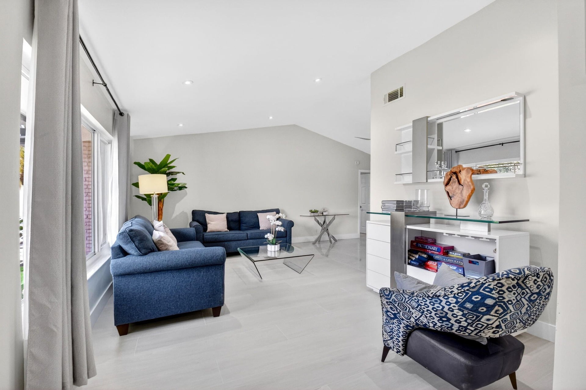 Residence photo 8