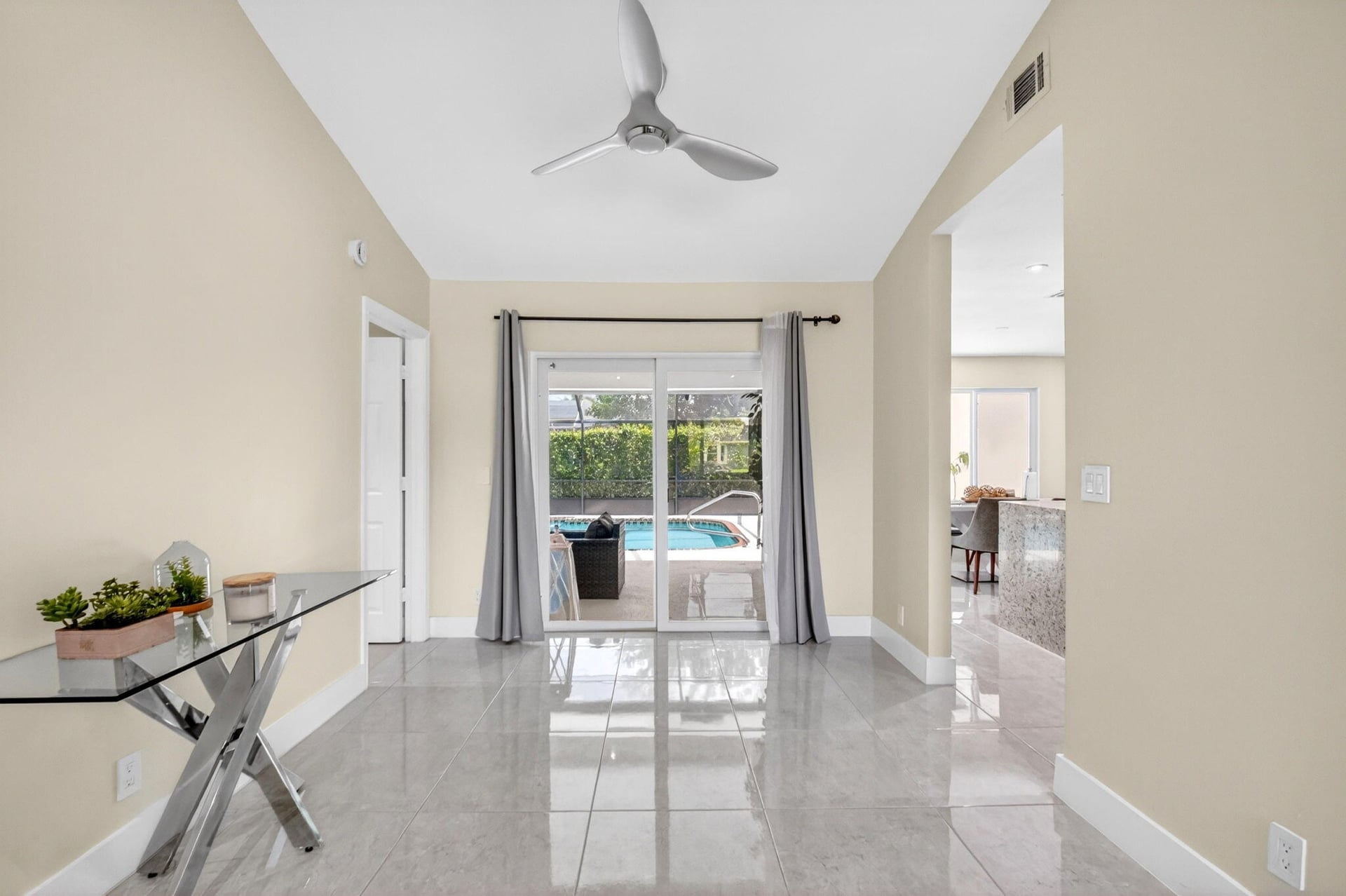 Residence photo 11
