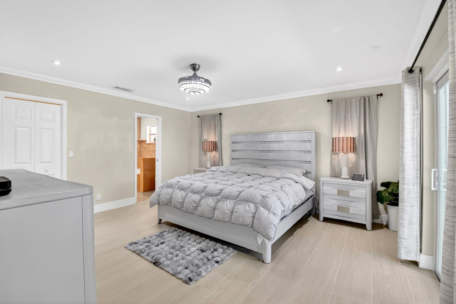 Residence photo 32