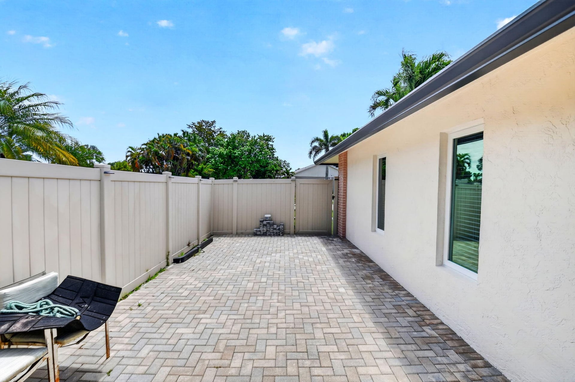 Residence photo 49