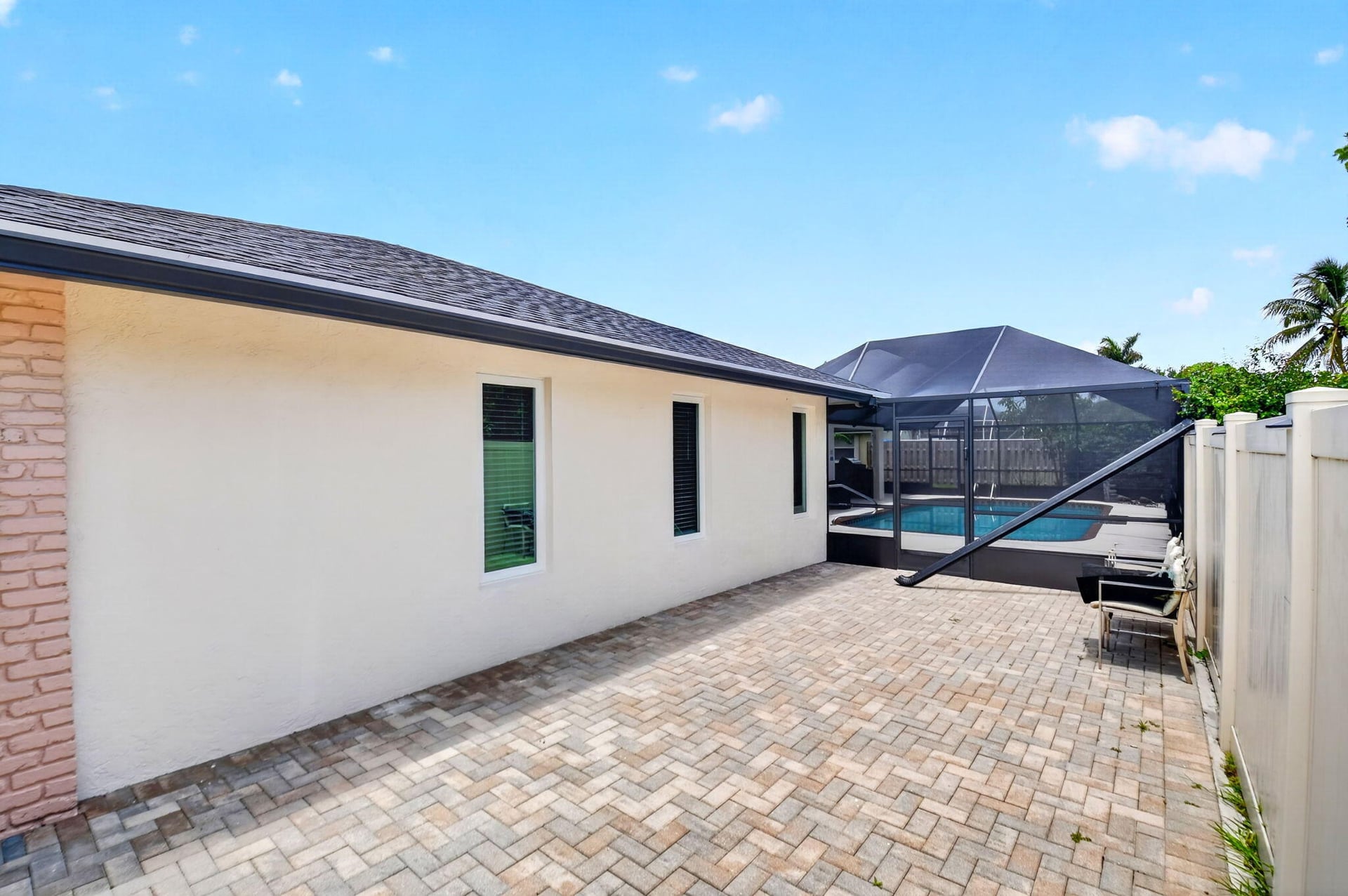 Residence photo 50