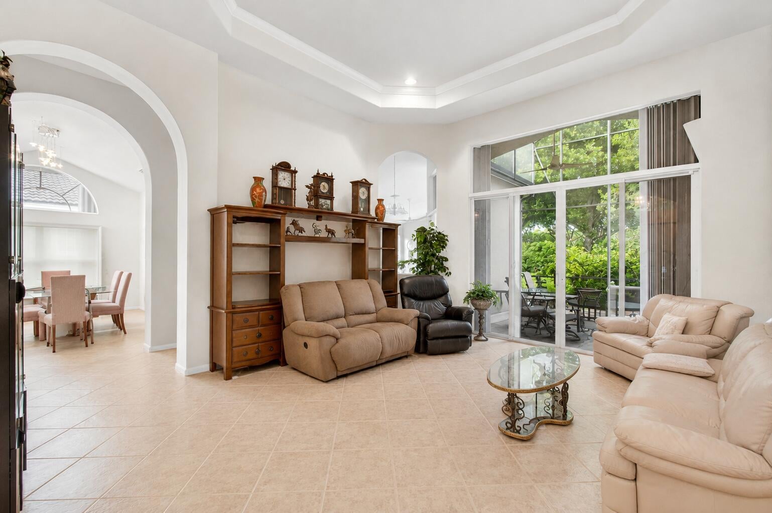 Residence photo 3