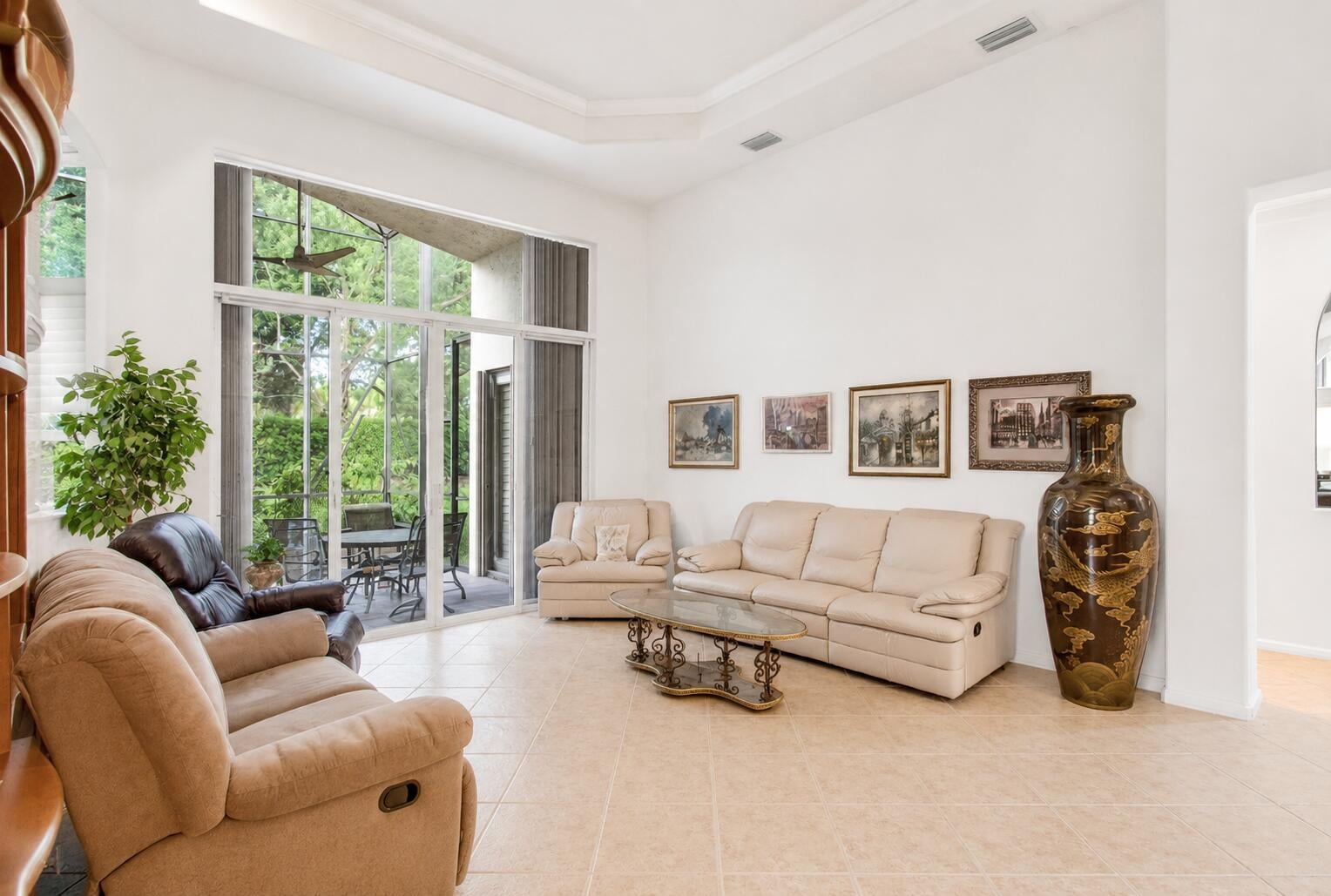 Residence photo 4