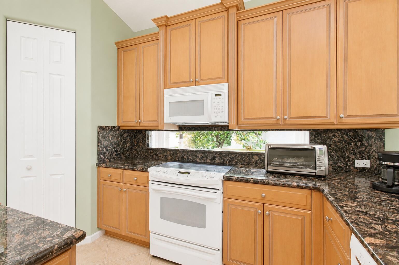 Residence photo 12