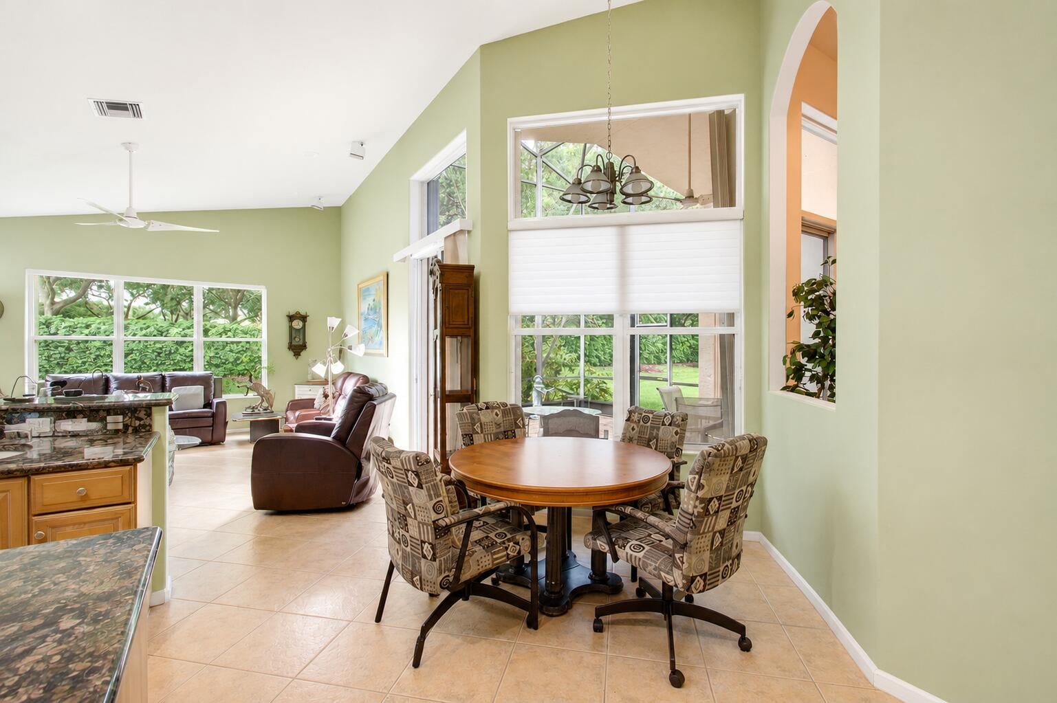 Residence photo 15