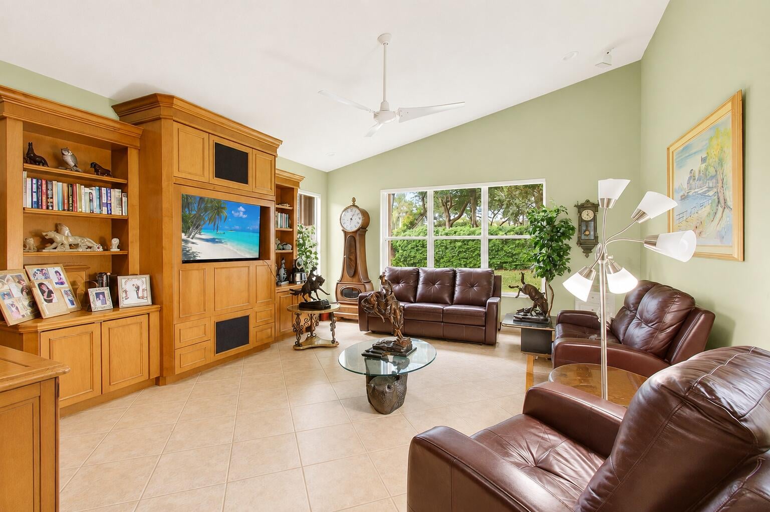Residence photo 16