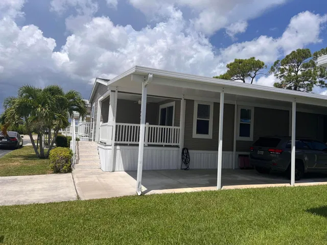 Unit 180 photo 27