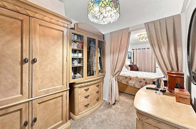 Unit 1510 photo 12