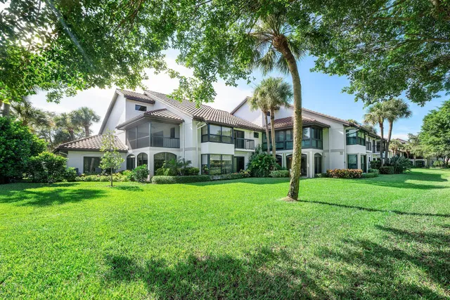 Jonathan's Landing Jupiter FL Unit 106 photo 27