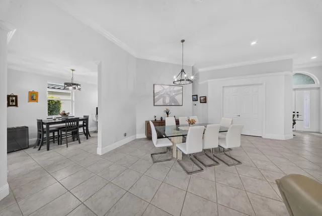 Residence photo 9