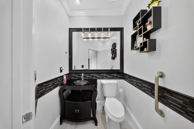Residence photo 25