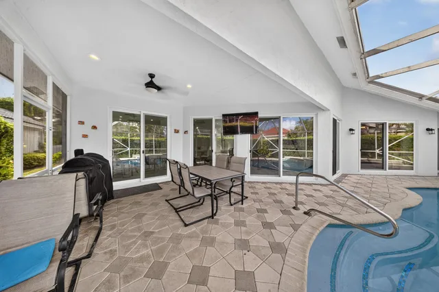 Residence photo 29
