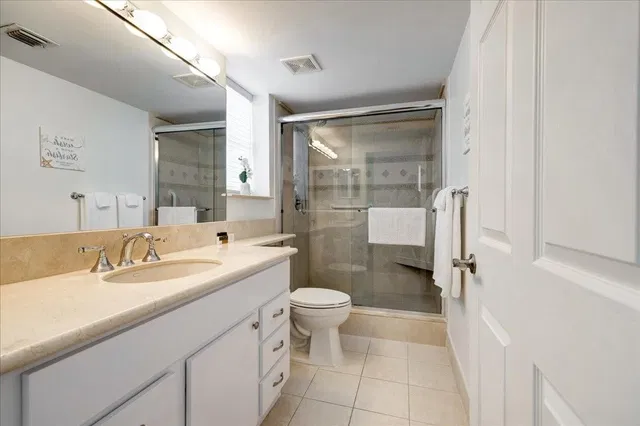 The Tower Condominium at Cityplace Unit 801 photo 14