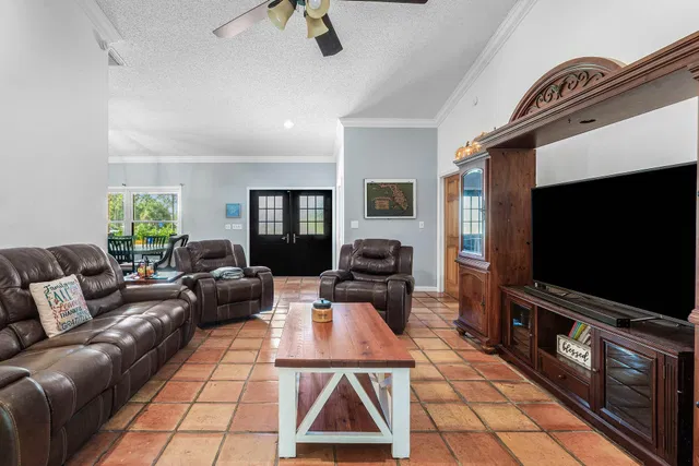 Residence photo 7