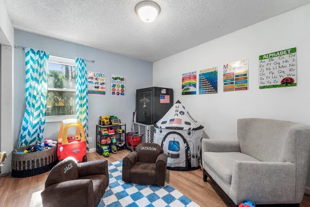 Residence photo 27