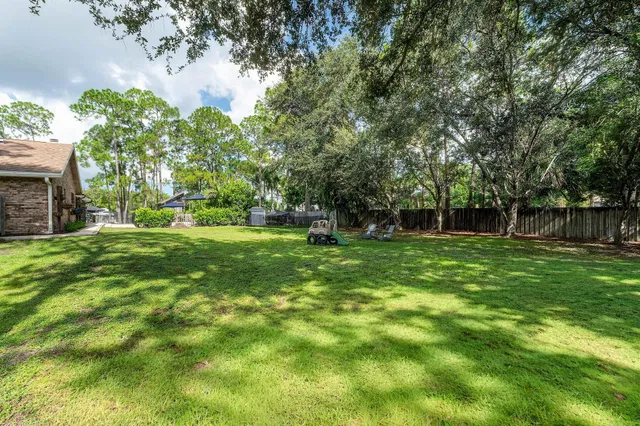 Residence photo 41