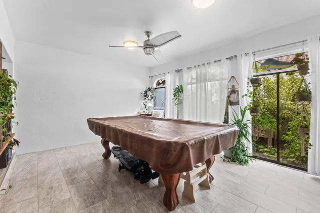 Residence photo 11