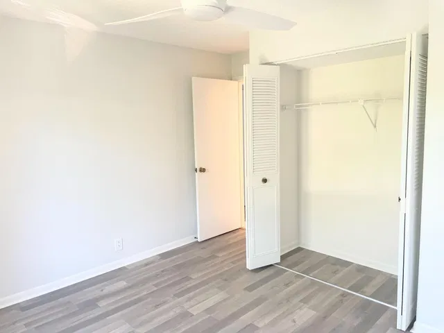 Unit C3 photo 6