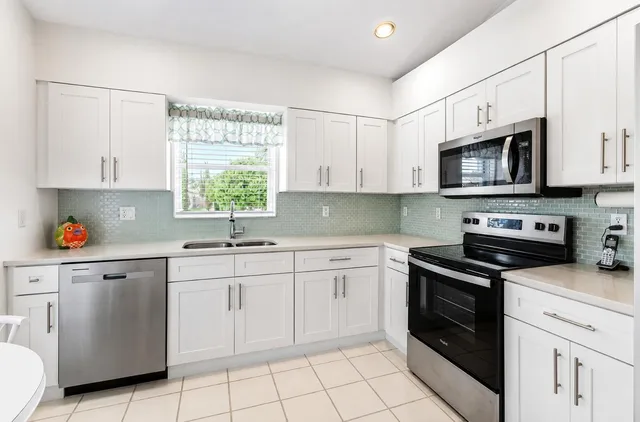 Residence photo 5