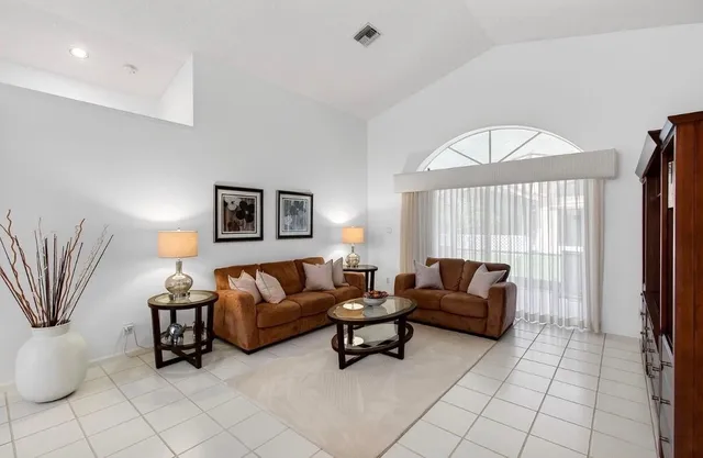  Residence photo 8