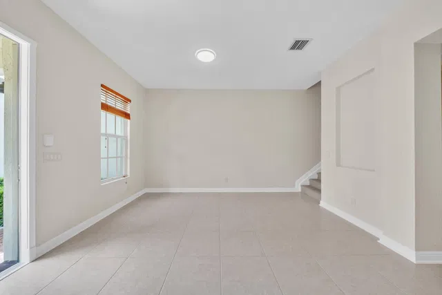 Residence photo 17