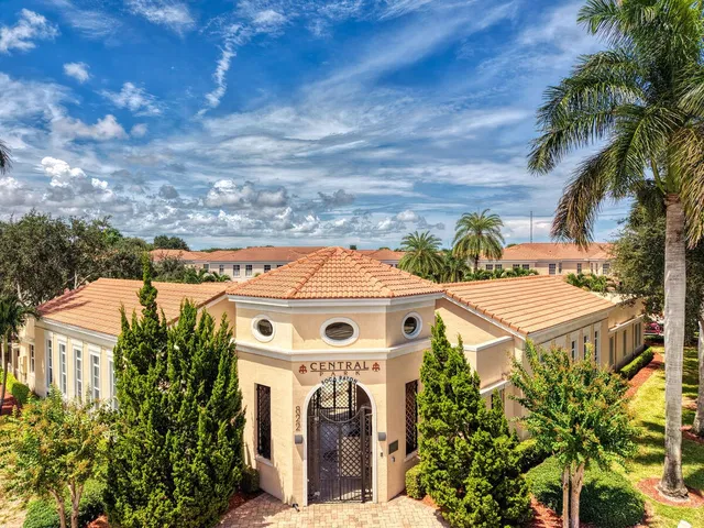Residence photo 74