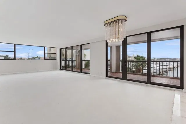 Waterview Towers Unit 501 photo 2